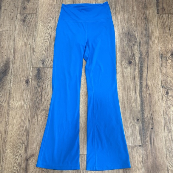 Lululemon Groove Super High Rise Flared Pant In Poolside Size 8 - Picture 3 of 6